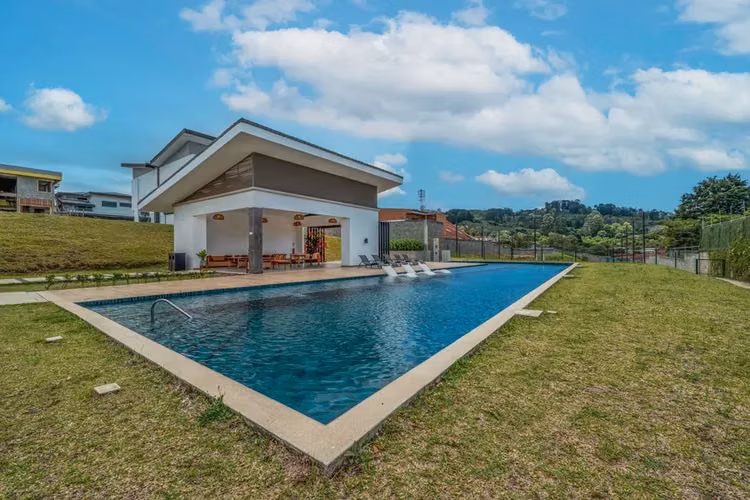 Venta de lote en Condominio Peraz. Tres Ríos. - Imagen 10