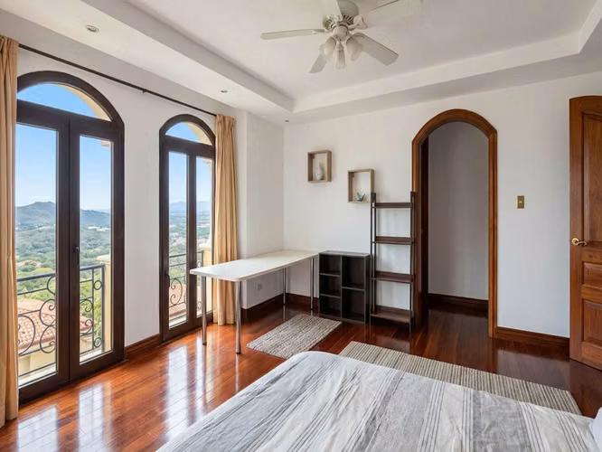 ALQUILER DE RESIDENCIA DE LUJO EXCLUSIVA EN VILLA REAL - Imagen 6