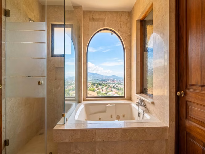 ALQUILER DE RESIDENCIA DE LUJO EXCLUSIVA EN VILLA REAL - Imagen 18