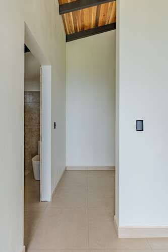Casa Moderna con Piscina Infinity en Estanquillos, Atenas