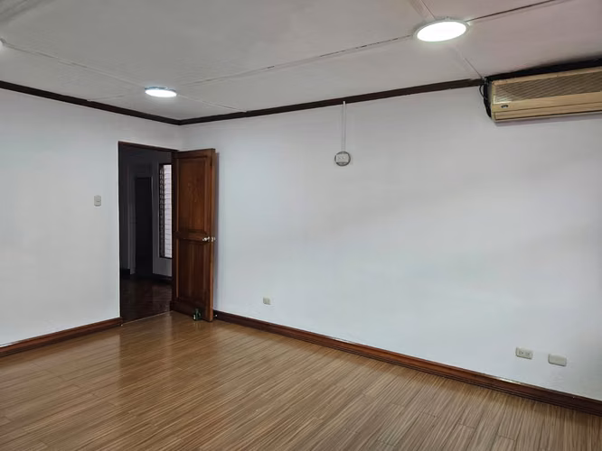 Venta oficinas en BARRIO DENT- Casa con Uso de Suelo Mixto - Imagen 3