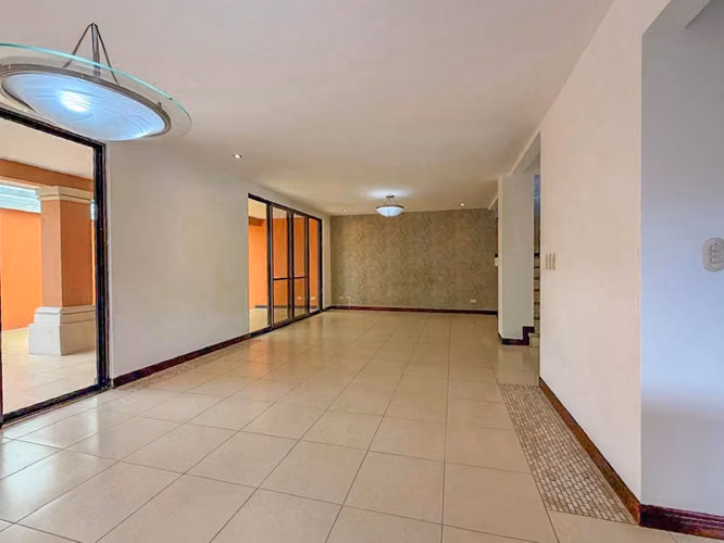 CASA EN VENTA EN CONDOMINO VILLAS DE VALENCIA - Imagen 3