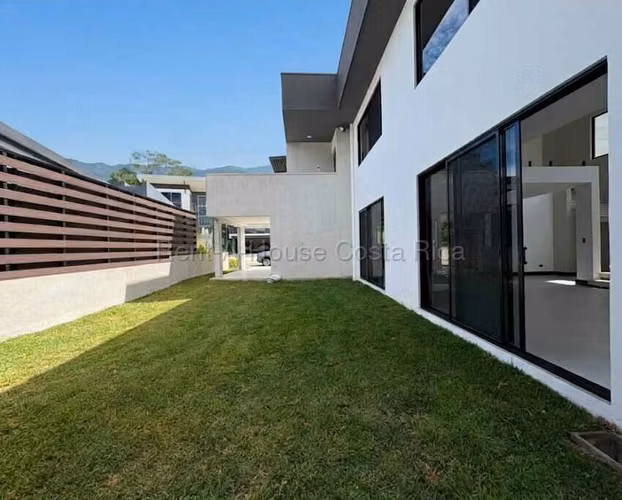 Venta de Casa a estrenar en Terrafé Heredia - Imagen 17
