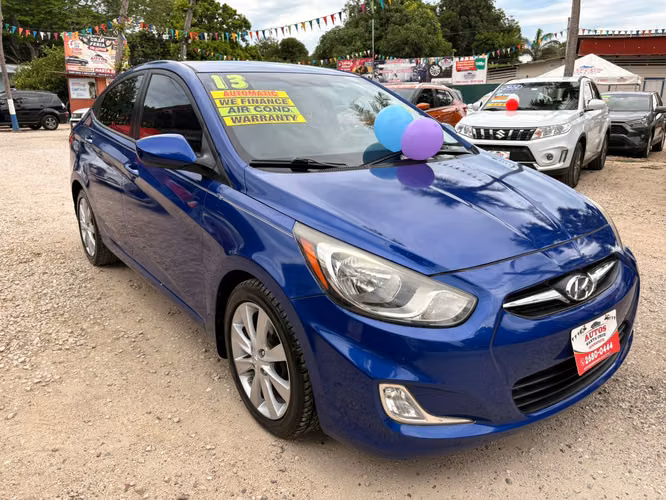 HYUNDAI ACCENT GLS-2013-AUTOMATICO-5.675.000