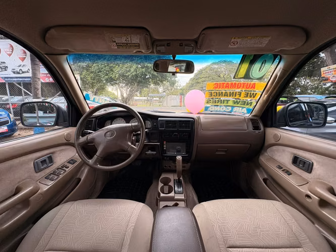 TOYOTA TACOMA PRERUNNER-2001-AUTO-4X2- 7.775.000 - Imagen 6