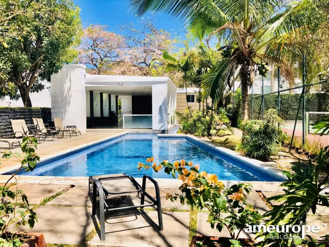 SANTA ANA! MODERNA CASA de 3NIVELES/ 4HAB/4.5 BAÑOS Y 2 TERRAZAS - Imagen 19