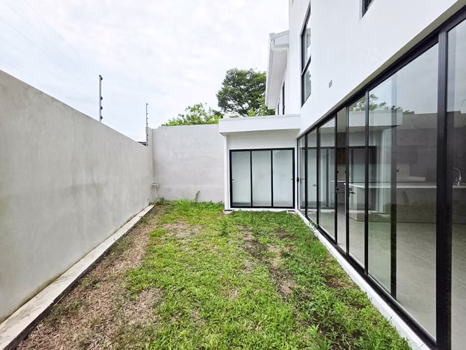 Venta de casa en condominio en Guachipelín - Imagen 19