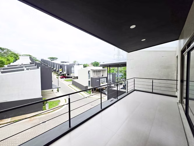Venta de casa en condominio en Guachipelín - Imagen 16