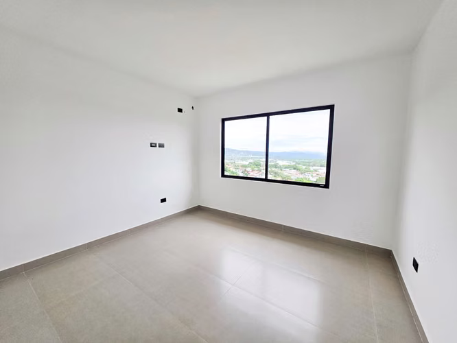 Venta de casa en condominio en Guachipelín - Imagen 11