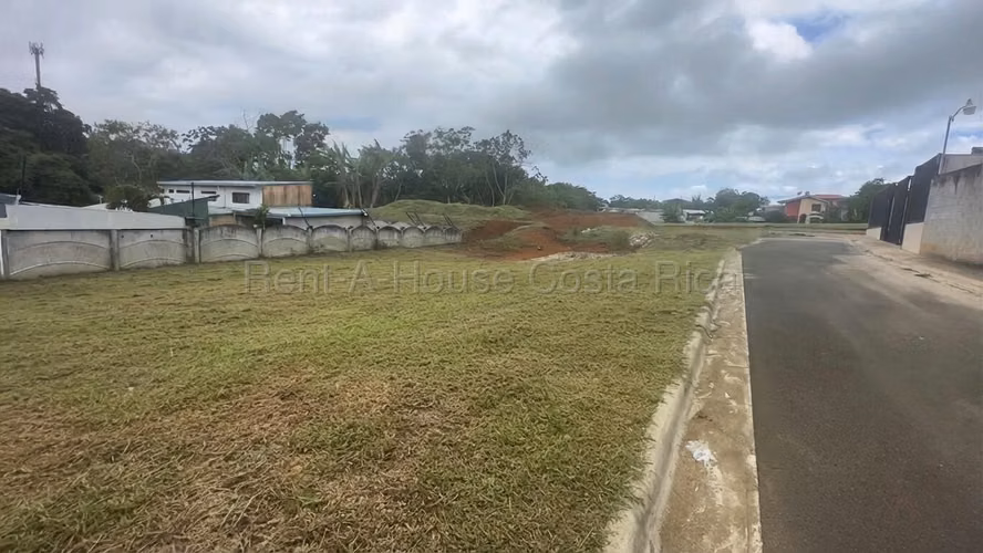 Lote Esquinero en Venta, 552 m2, Residencial Los Tucanes, San Ramón de  Alajuela - Imagen 3