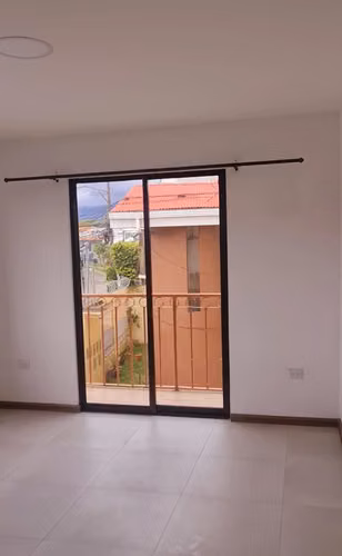  ¡VIVÍ CON COMODIDAD, ESTILO Y CERO GRADAS EN LA URUCA!  - Imagen 8