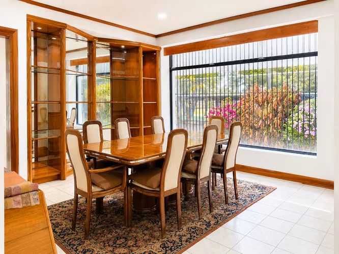 Venta de casa en Heredia Belén Ciudad Cariari - Vistas a cancha de Golf Club. - Imagen 6