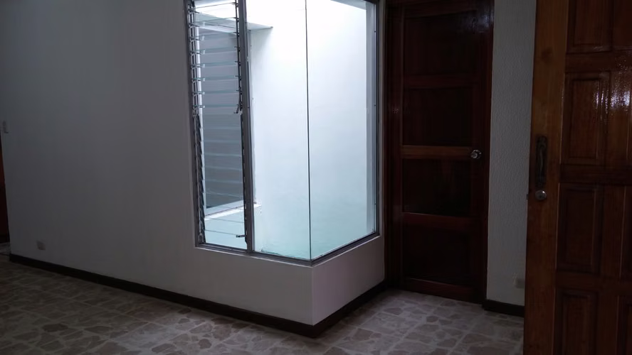 ALQUILER CASA EN CURRIDABAT LOMAS DEL SOL - Imagen 5