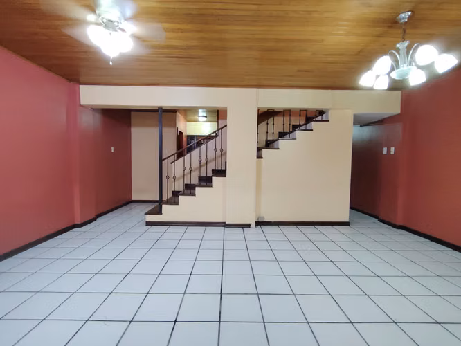 Casa Independiente Uruca Fte calle 3 habitaciones - Imagen 15