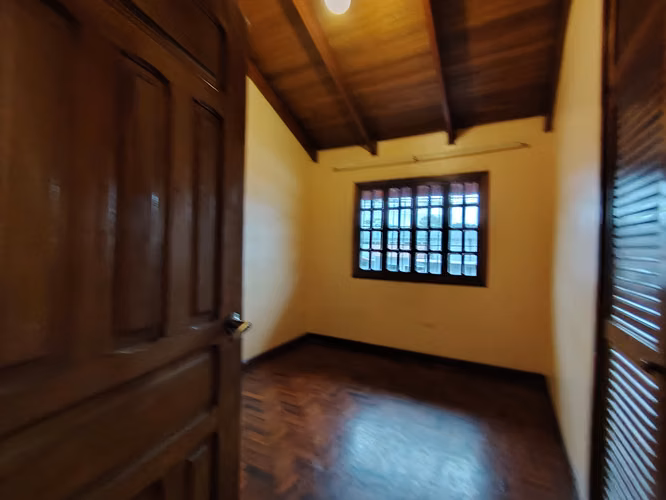 Casa Independiente Uruca Fte calle 3 habitaciones - Imagen 12