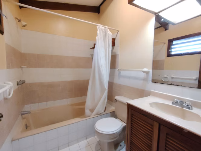 Casa Independiente Uruca Fte calle 3 habitaciones - Imagen 10