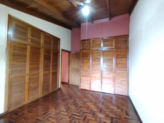 Casa Independiente Uruca Fte calle 3 habitaciones - Imagen 7