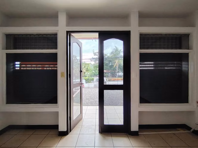 Local Comercial- Punto de venta Belén 48m2 - Imagen 3