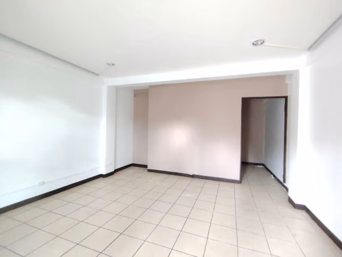 Local Comercial- Punto de venta Belén 48m2