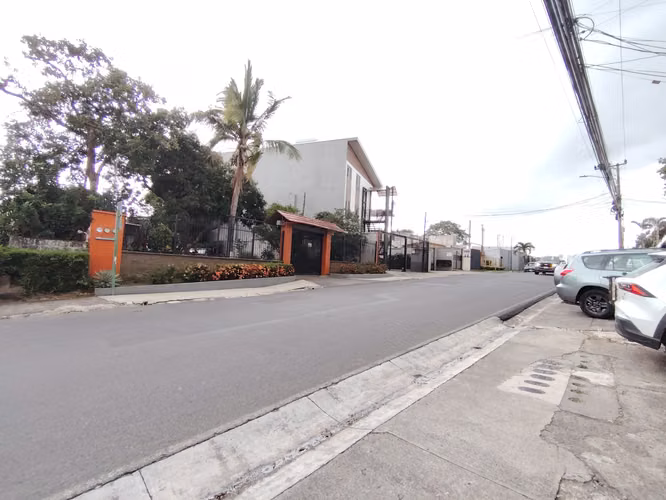 Local Comercial- Punto de venta Belén 48m2 - Imagen 6