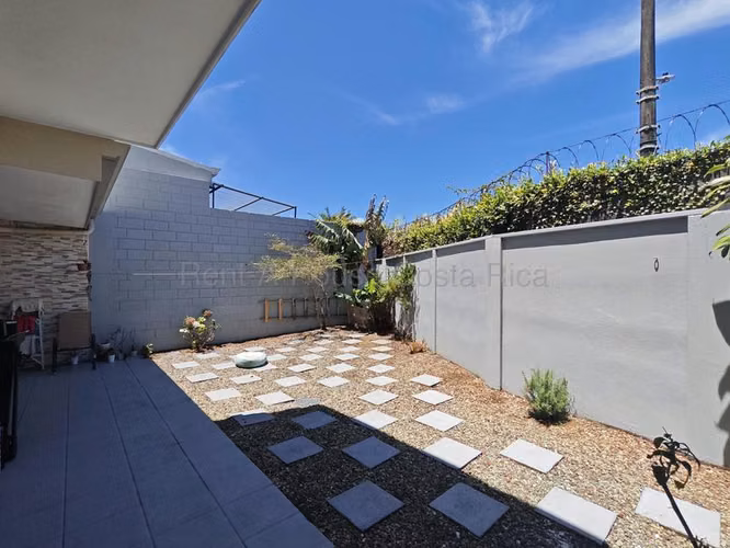 Casa Moderna en Condominio con Patio Amplio y Vistas Espectaculares – Moravia, San Vicent - Imagen 15