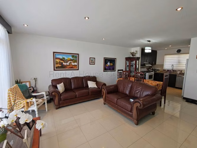 Casa Moderna en Condominio con Patio Amplio y Vistas Espectaculares – Moravia, San Vicent - Imagen 4