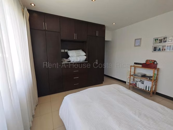 Casa Moderna en Condominio con Patio Amplio y Vistas Espectaculares – Moravia, San Vicent - Imagen 8