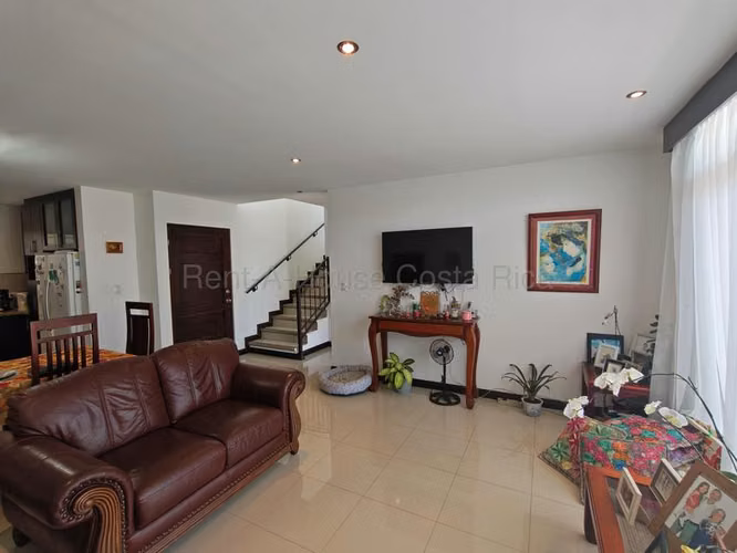 Casa Moderna en Condominio con Patio Amplio y Vistas Espectaculares – Moravia, San Vicent - Imagen 5