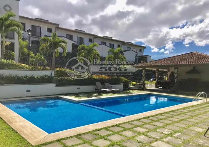Se alquila casa en Condominio Atocha en Lagunilla de Heredia - Imagen 2