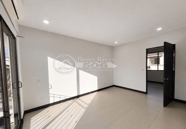 Se alquila casa en Condominio Atocha en Lagunilla de Heredia - Imagen 11