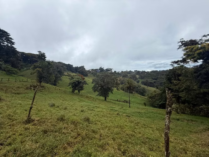 VENDO LINDA PROPIEDAD MONTEVERDE SANTA ELENA - Imagen 2