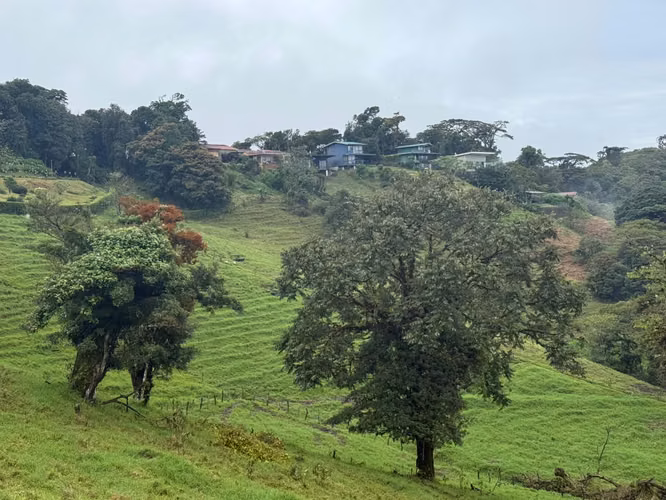 VENDO LINDA PROPIEDAD MONTEVERDE SANTA ELENA - Imagen 6