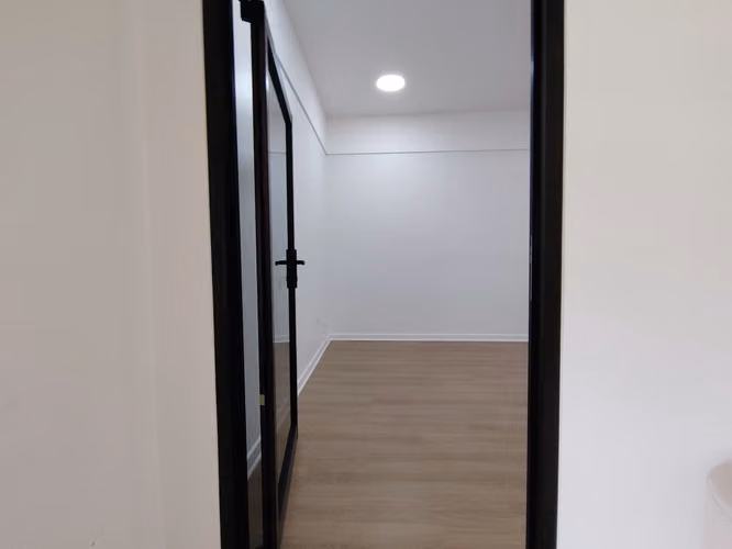 Oficina- Consultorio 21m2- Parqueo- Belen - Imagen 12
