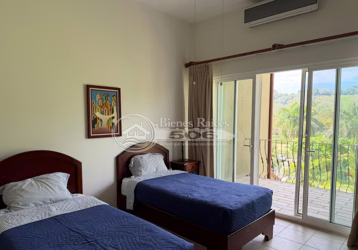 Casa amueblada Condominio Las Lomas Herradura Puntarenas