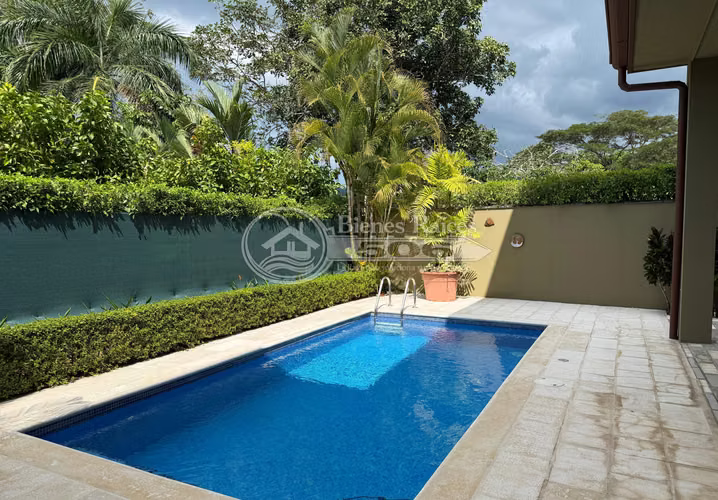Casa amueblada Condominio Las Lomas Herradura Puntarenas