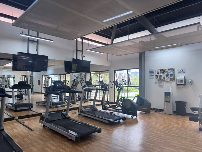 Alquiler apto 1 habitación con línea blanca Parques del Sol, Santa Ana - Imagen 12