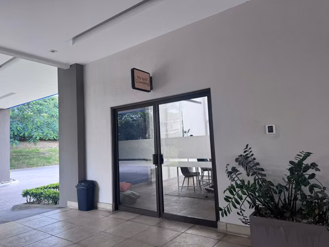 Alquiler apto 1 habitación con línea blanca Parques del Sol, Santa Ana - Imagen 13