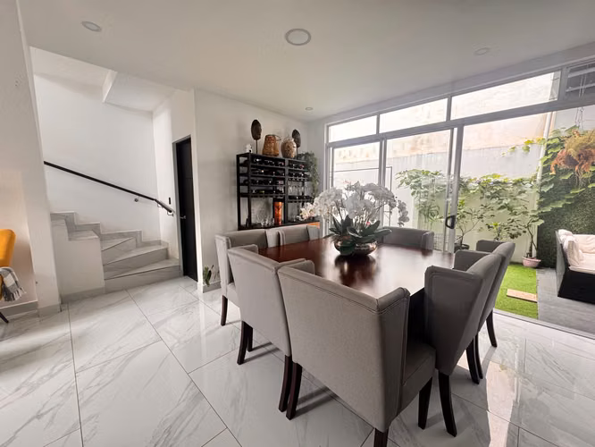 Hermosa casa a la venta, en condominio, con habitación en planta baja y parqueo para 3 vehículos - Imagen 12