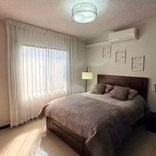 SE ALQUILA  CASA  EN CONDOMINIO RESERVAs DE MORAVIA