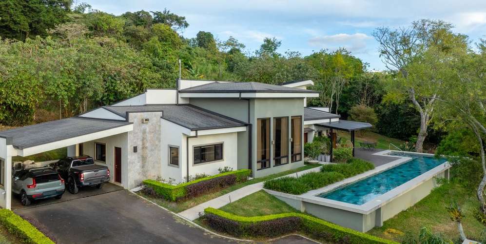 Casa 3 habs en Heredia Santa Bárbara - privacidad y vista al valle -