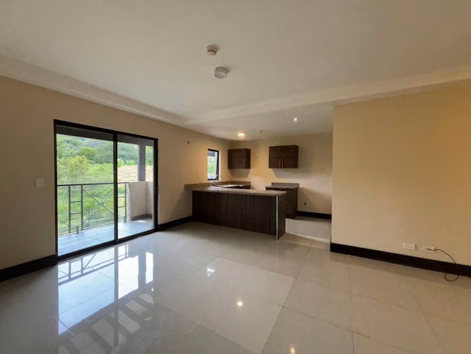 VENTA O ALQUILER DE APARTAMENTO EN CONDOMINIO - BRASIL DE SANTA ANA - Imagen 3