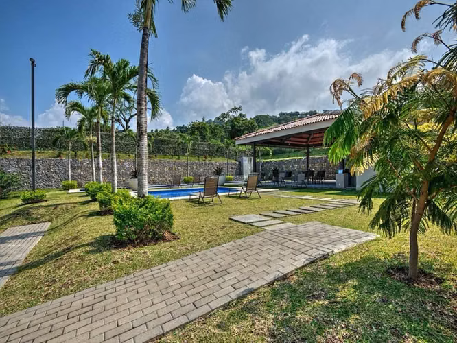 SALE OR RENT OF APARTMENT -  CONDOMINIUM IN BRASIL SANTA ANA