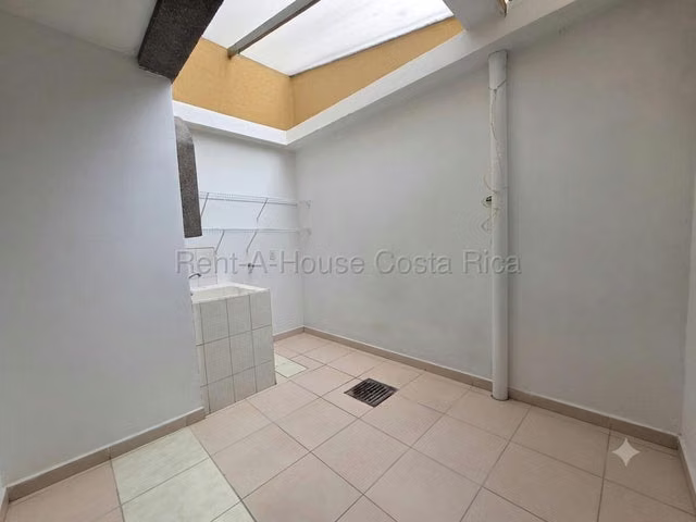 Venta de Casa Adosada en Ulloa-Heredia. RAH 27-505 - Imagen 5