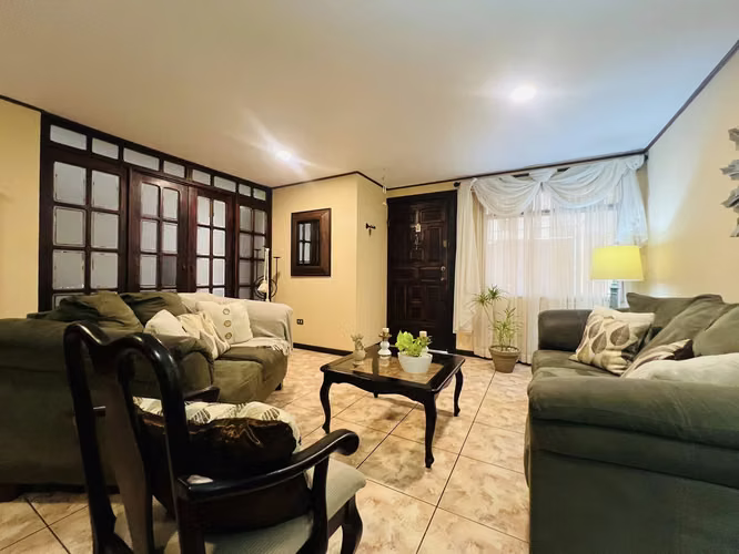Oportunidad de Casa en venta a solo 300 metros del TEC de Cartago - Imagen 3