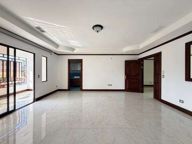 SE VENDE CASA EN SABANA SUR - Imagen 6