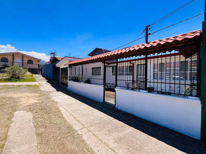 Oportunidad Casa de 1 Planta 66 Millones, a 300 metros Basilica de los Angeles, Cartago
