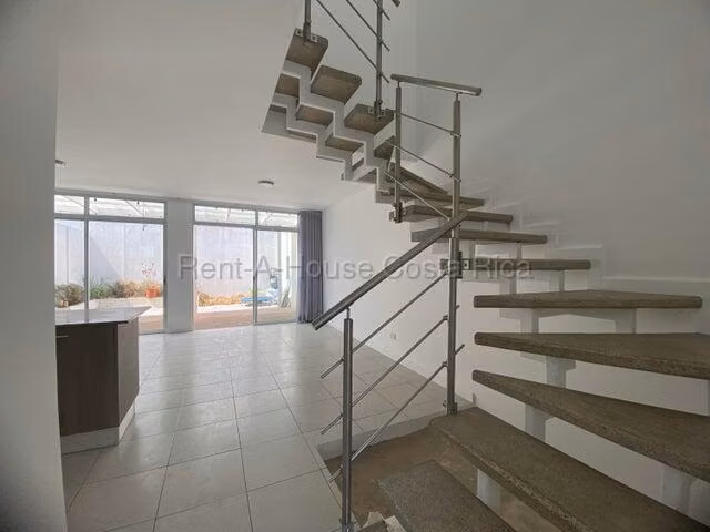 Alquiler de Casa en Santo Domingo-San Miguel, Heredia. - Imagen 12