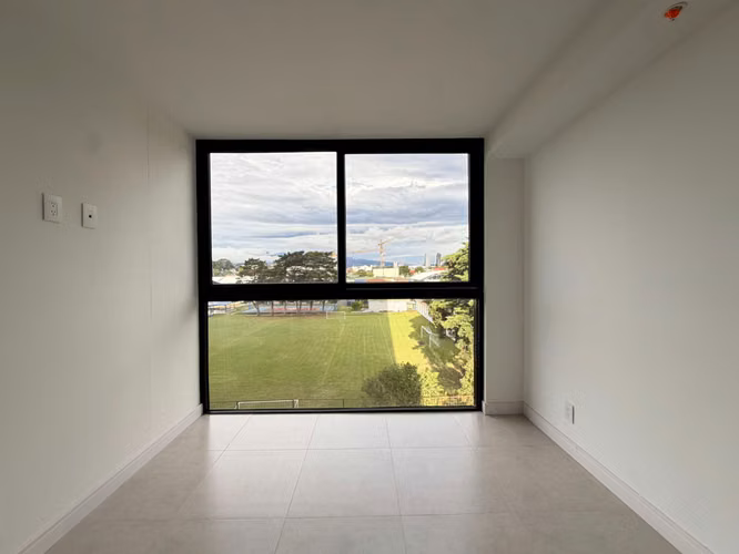 SE ALQUILA EN SABANA NORTE $1400 - Imagen 6