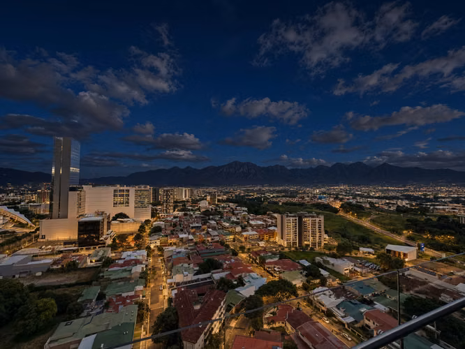 SE ALQUILA EN SABANA NORTE $1400 - Imagen 20