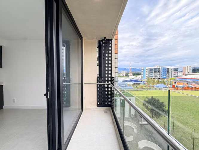 SE ALQUILA EN SABANA NORTE $1400 - Imagen 12